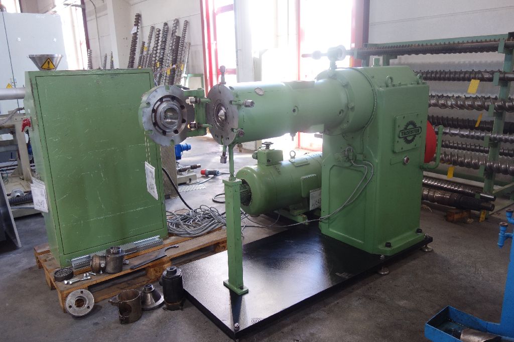 files/maschinenfotos/Extruder extrudeuse extrusora Gummi rubber caoutchouc caucho Deguma 4-642-10.JPG